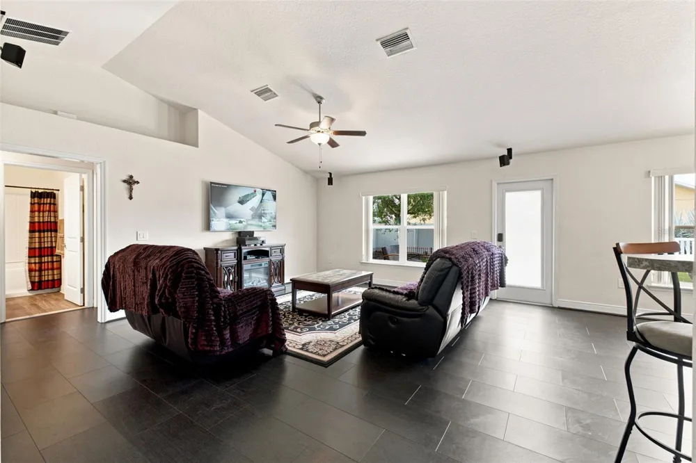 3777 FANTASY WAY Brooksville, FL 34604