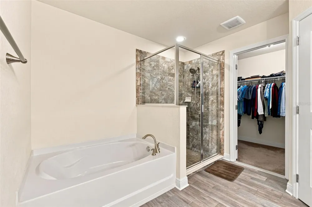 3777 FANTASY WAY Brooksville, FL 34604