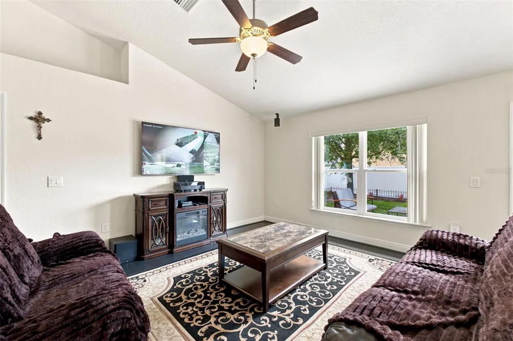 3777 FANTASY WAY Brooksville, FL 34604