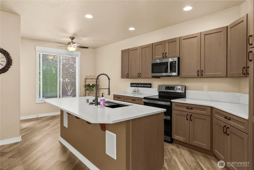 9306 E 228th Street E Buckley, WA 98321