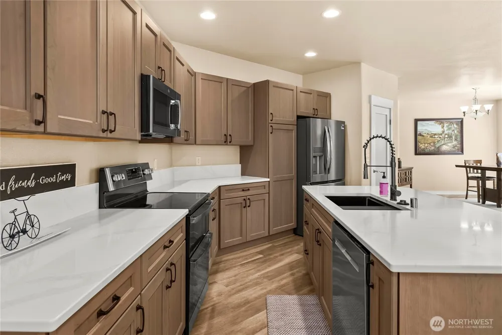 9306 E 228th Street E Buckley, WA 98321