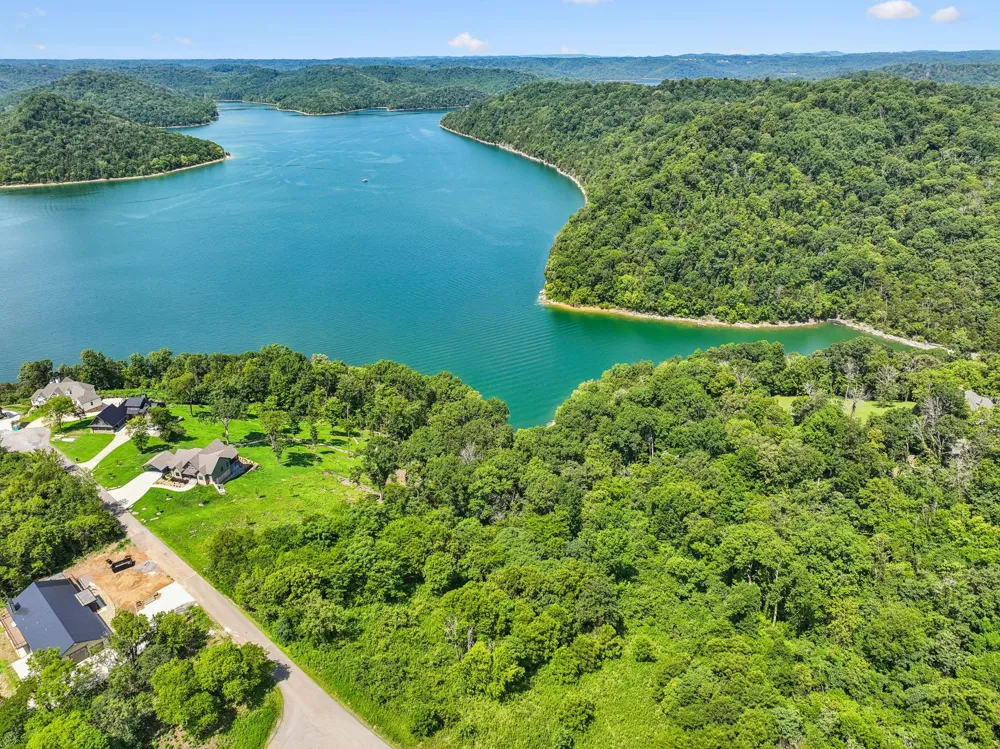 47 Harbor Court Silver Point, TN 38582