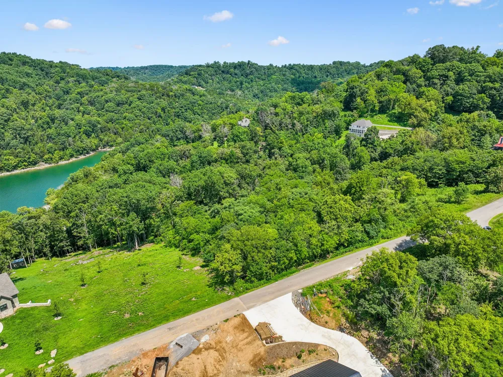 47 Harbor Court Silver Point, TN 38582