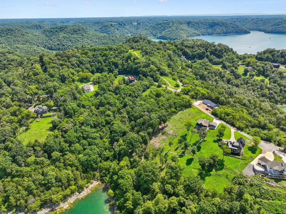 47 Harbor Court Silver Point, TN 38582