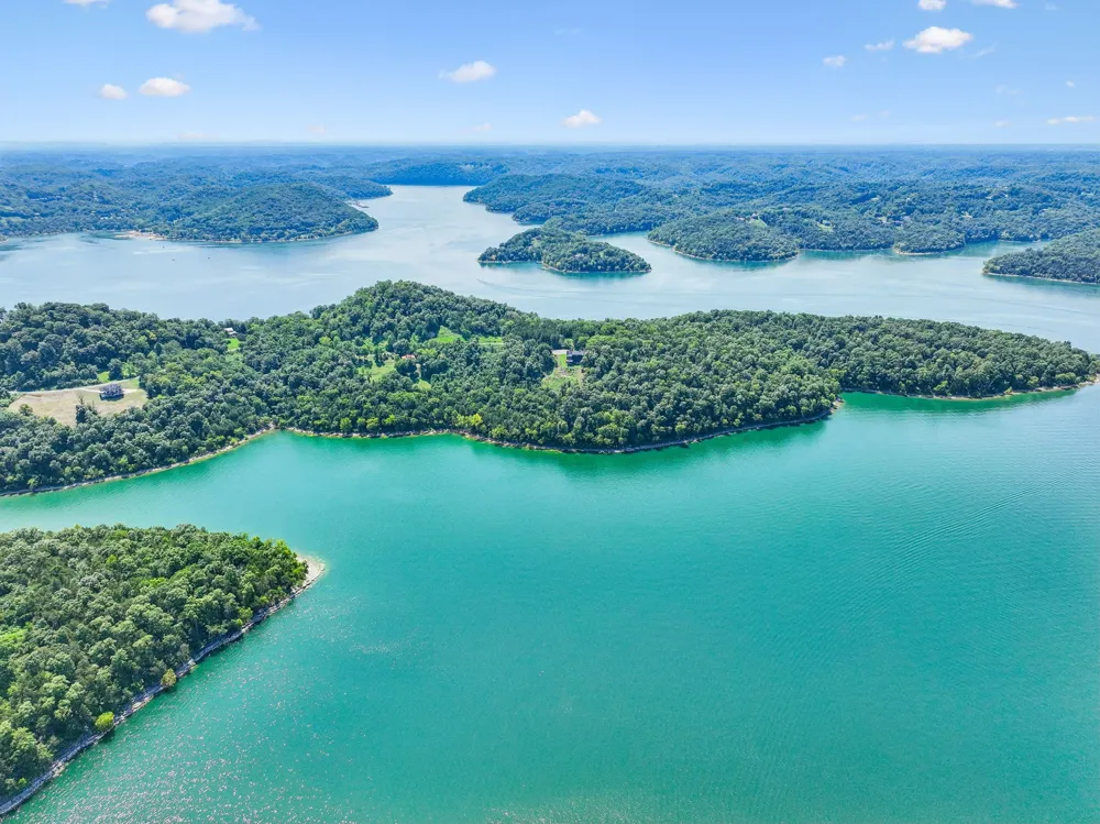 47 Harbor Court Silver Point, TN 38582