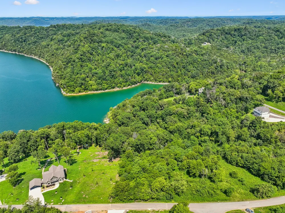 47 Harbor Court Silver Point, TN 38582