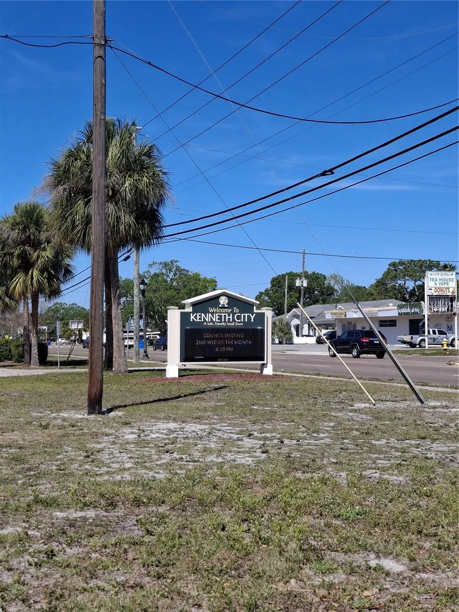 5560 61ST STREET St Petersburg, FL 33709