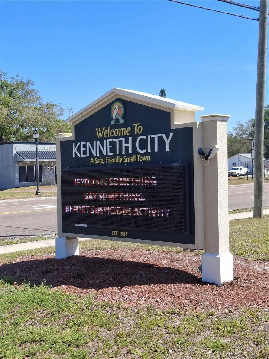 5560 61ST STREET St Petersburg, FL 33709