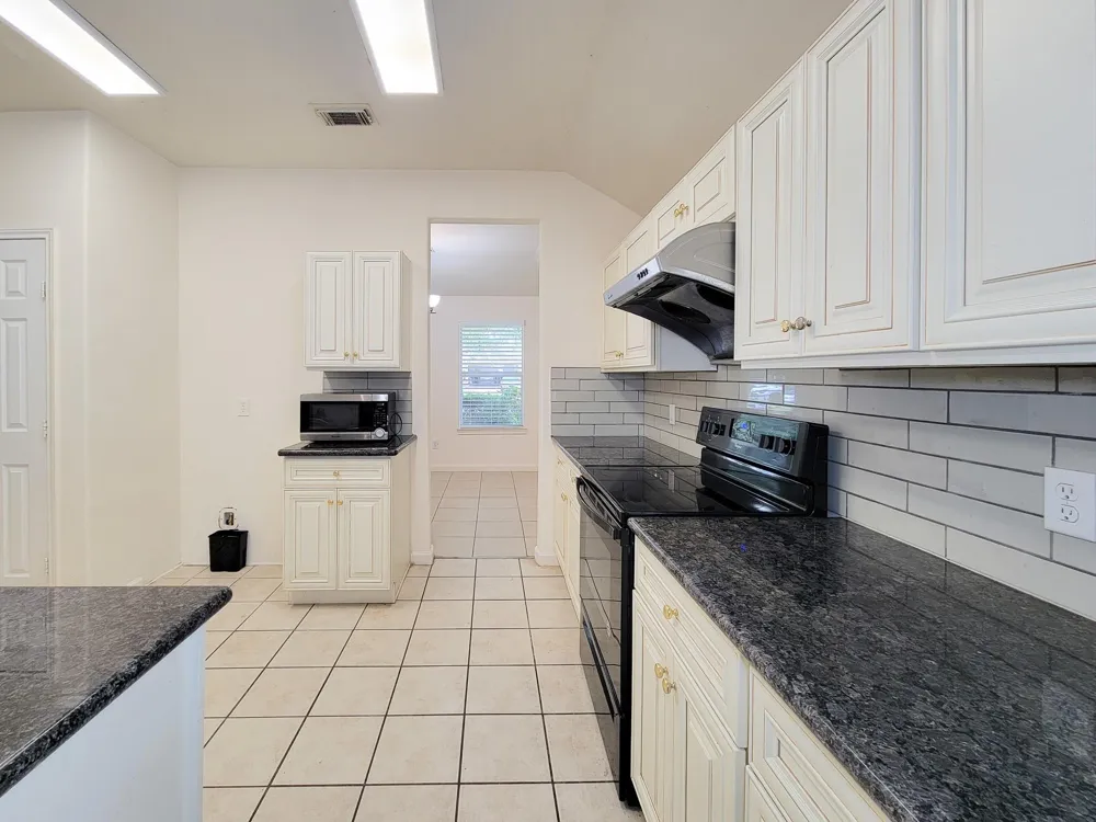 3010 Stonecross Lane Dickinson, TX 77539