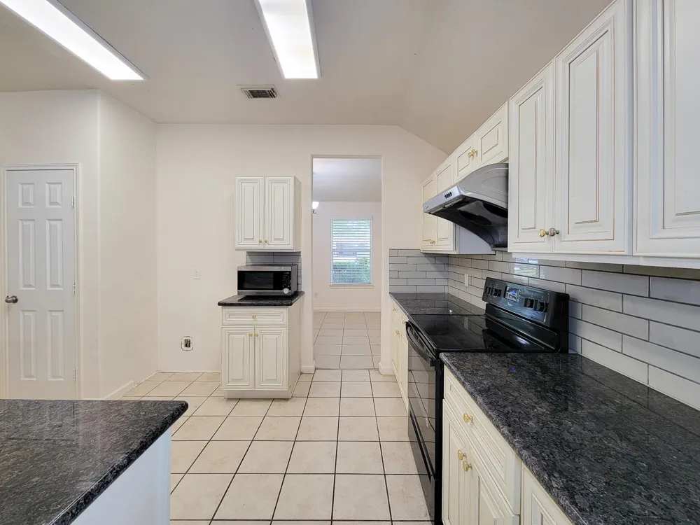 3010 Stonecross Lane Dickinson, TX 77539