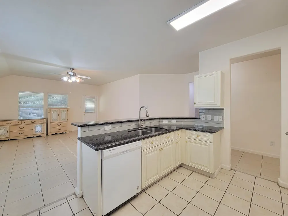 3010 Stonecross Lane Dickinson, TX 77539