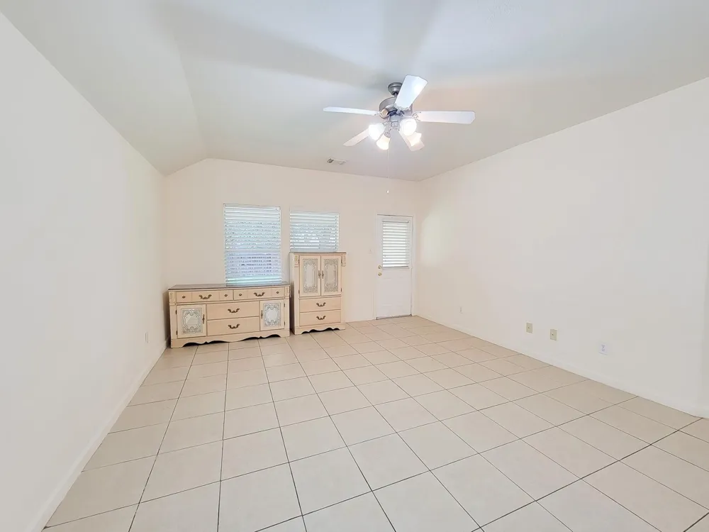 3010 Stonecross Lane Dickinson, TX 77539