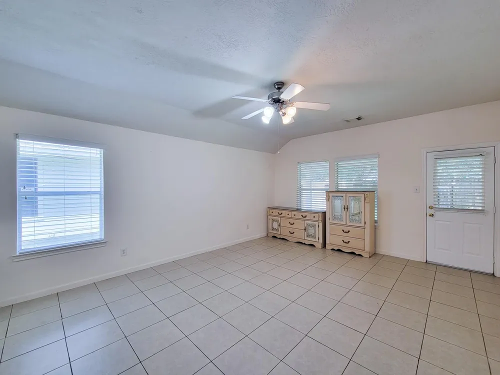 3010 Stonecross Lane Dickinson, TX 77539