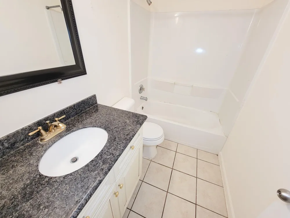 3010 Stonecross Lane Dickinson, TX 77539