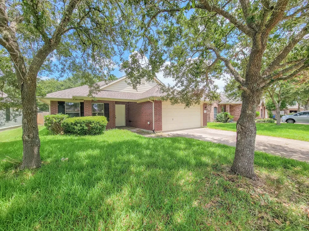 3010 Stonecross Lane Dickinson, TX 77539