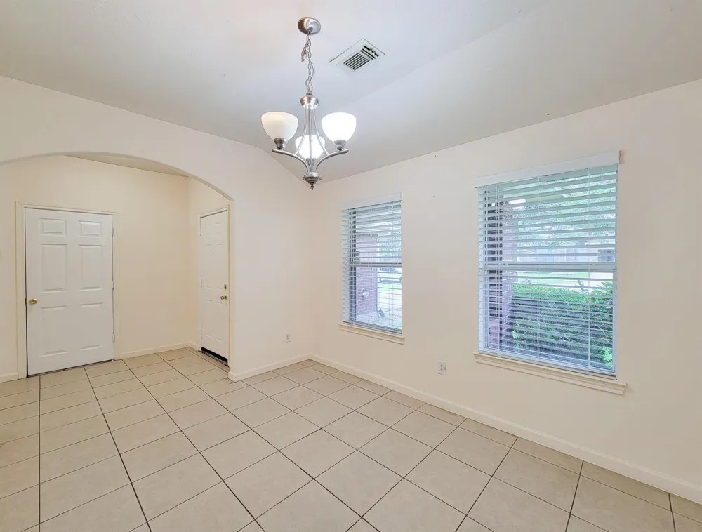 3010 Stonecross Lane Dickinson, TX 77539