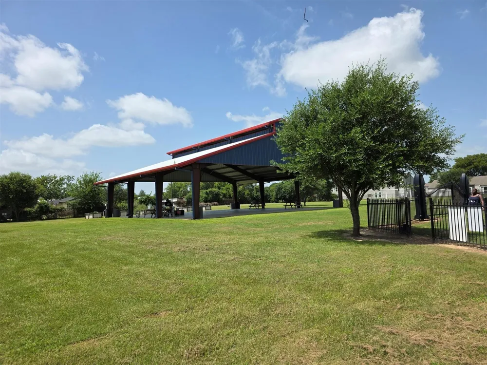 4218 1st Street Brookshire, TX 77423
