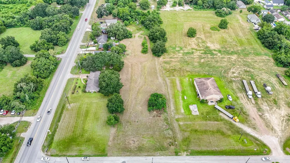 4218 1st Street Brookshire, TX 77423