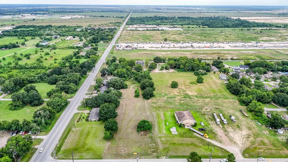4218 1st Street Brookshire, TX 77423