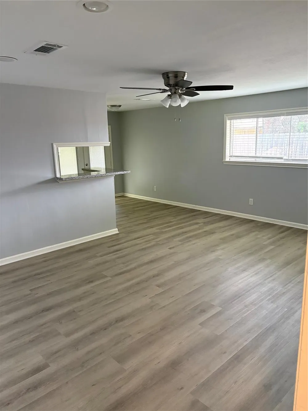 1402 Bellaire Boulevard Alvin, TX 77511
