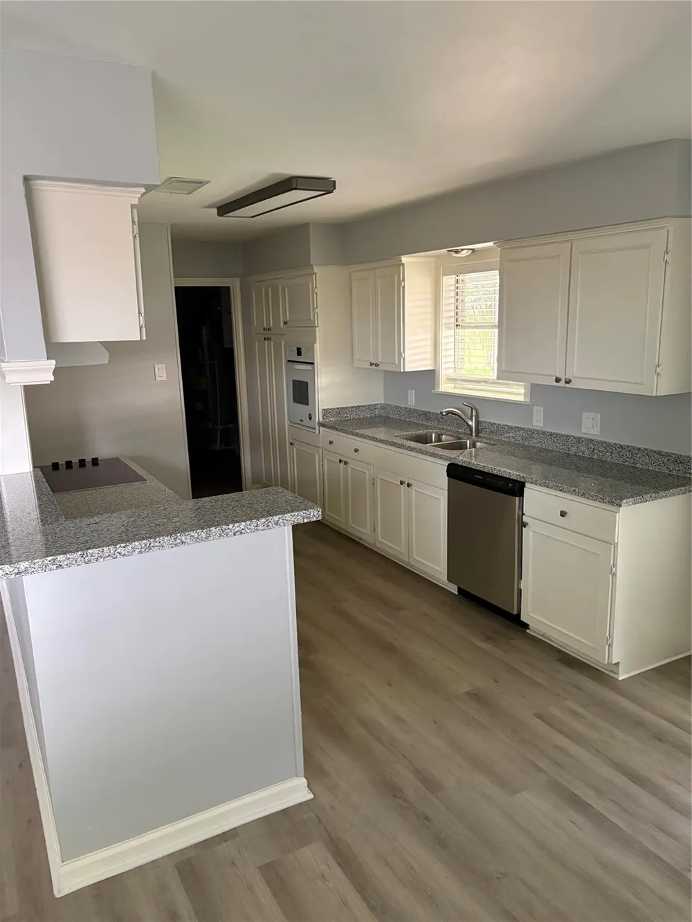 1402 Bellaire Boulevard Alvin, TX 77511