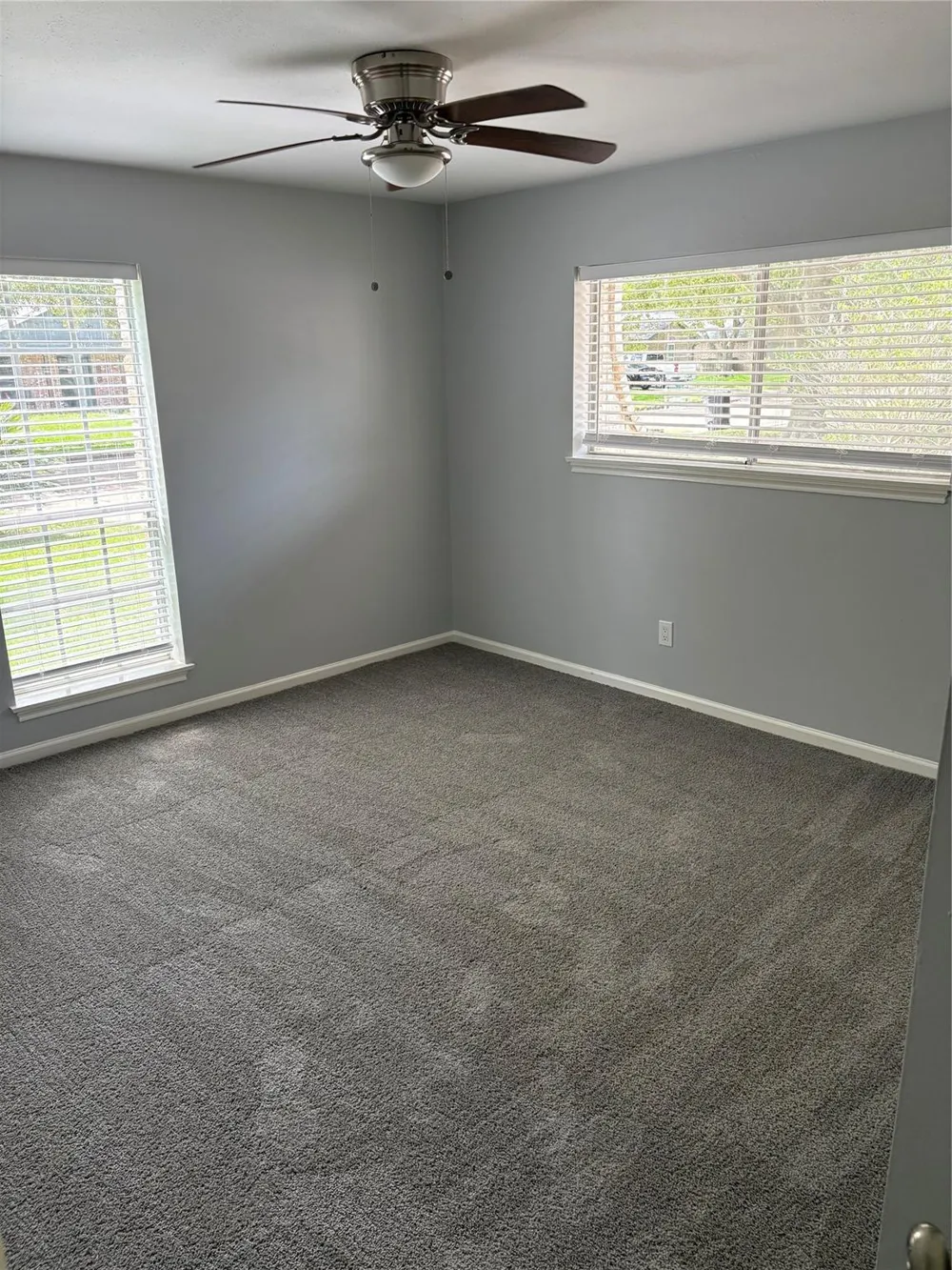 1402 Bellaire Boulevard Alvin, TX 77511