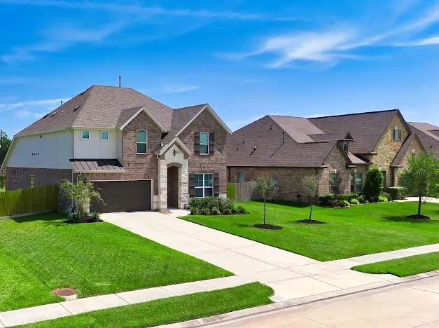 11802 Autumn Leaf Drive Mont Belvieu, TX 77535