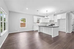 1913 Marshall Avenue Bryan, TX 77803