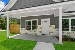1913 Marshall Avenue Bryan, TX 77803