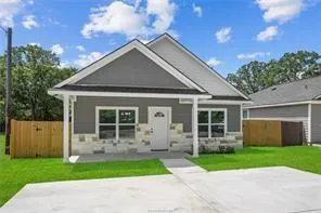 1913 Marshall Avenue Bryan, TX 77803