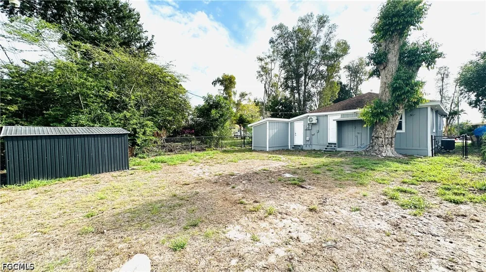 5th Avenue Fort Myers, FL 33907