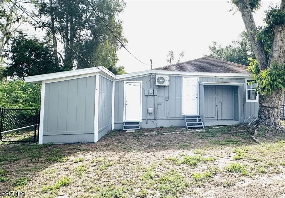 5th Avenue Fort Myers, FL 33907