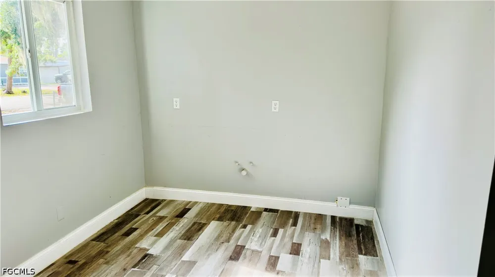 5th Avenue Fort Myers, FL 33907