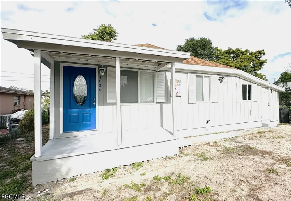 5th Avenue Fort Myers, FL 33907