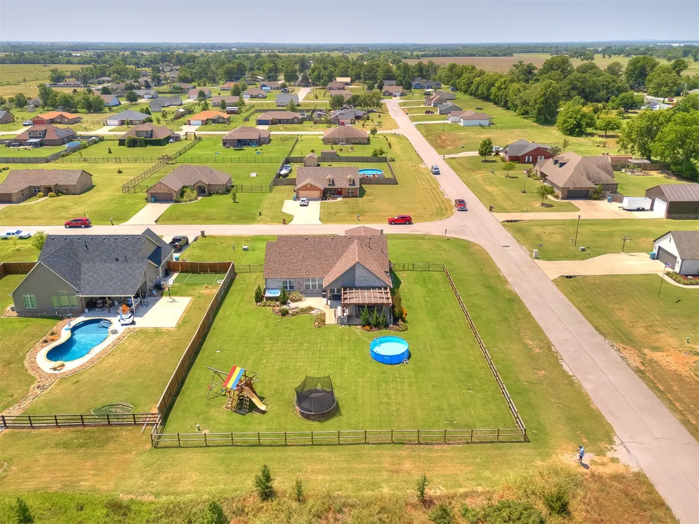 33 Dylan Drive Inola, OK 74036