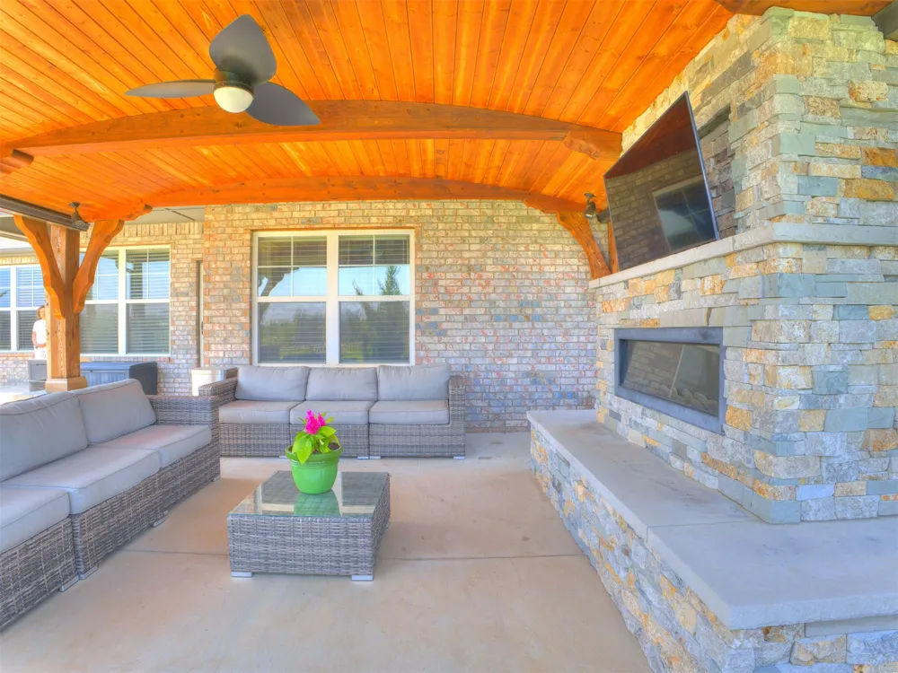 33 Dylan Drive Inola, OK 74036