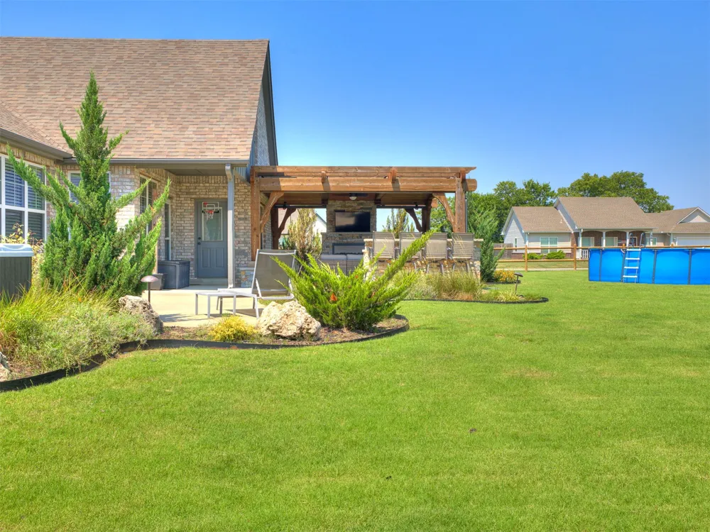 33 Dylan Drive Inola, OK 74036