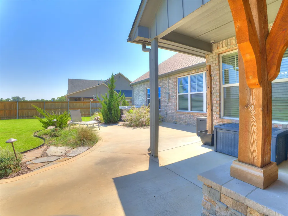 33 Dylan Drive Inola, OK 74036