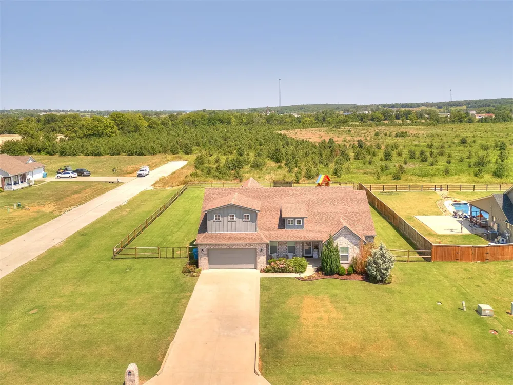 33 Dylan Drive Inola, OK 74036