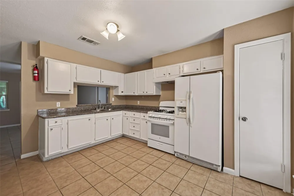 719 Kilpatrick Street Channelview, TX 77530