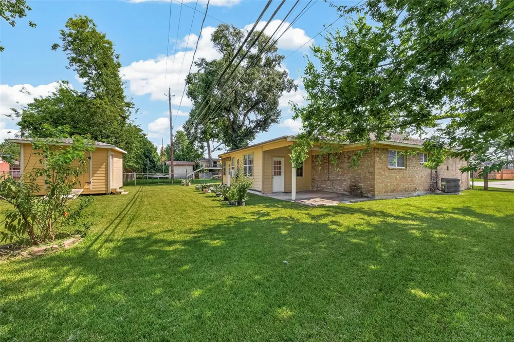 719 Kilpatrick Street Channelview, TX 77530