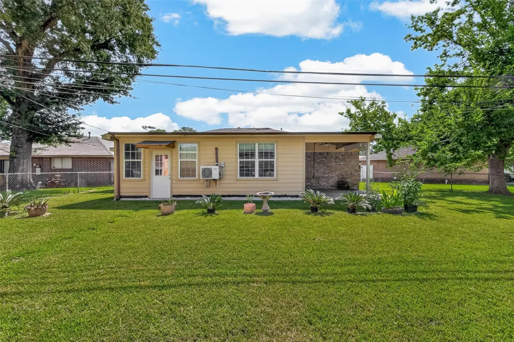 719 Kilpatrick Street Channelview, TX 77530