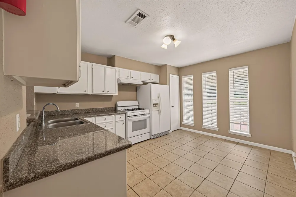 719 Kilpatrick Street Channelview, TX 77530