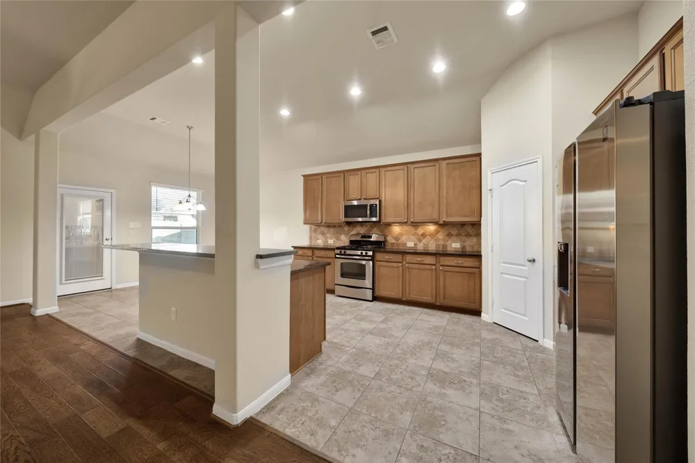 25208 Forest Ledge Dr Porter, TX 77365