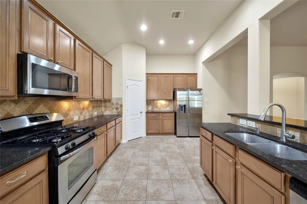 25208 Forest Ledge Dr Porter, TX 77365
