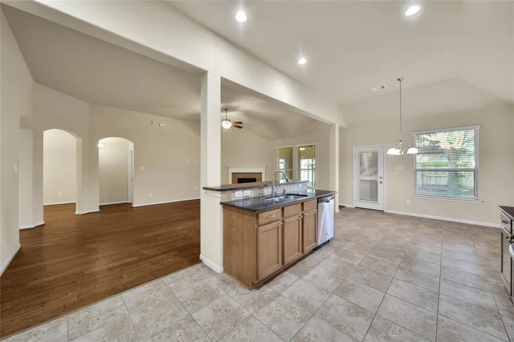 25208 Forest Ledge Dr Porter, TX 77365