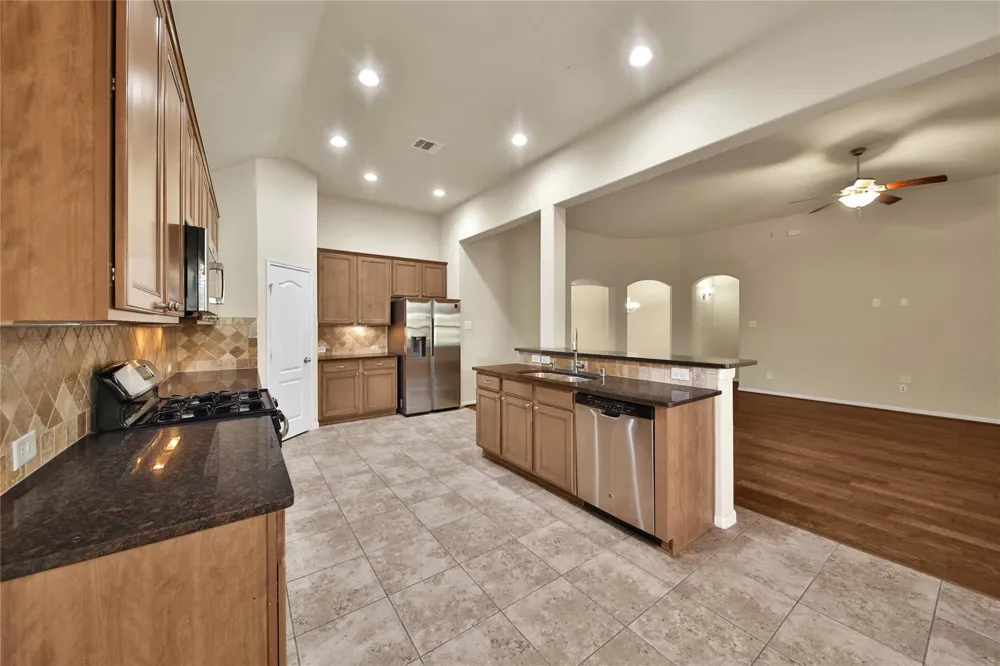 25208 Forest Ledge Dr Porter, TX 77365