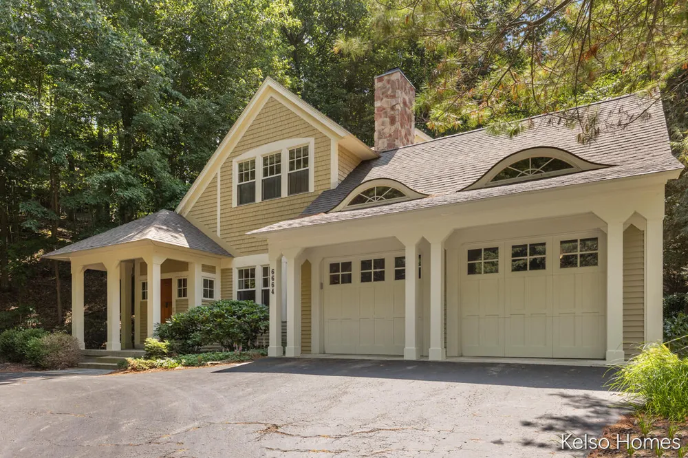6664 Scenic Shores Drive Holland, MI 49423