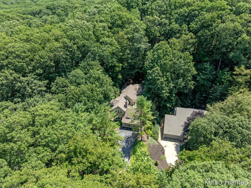 6664 Scenic Shores Drive Holland, MI 49423