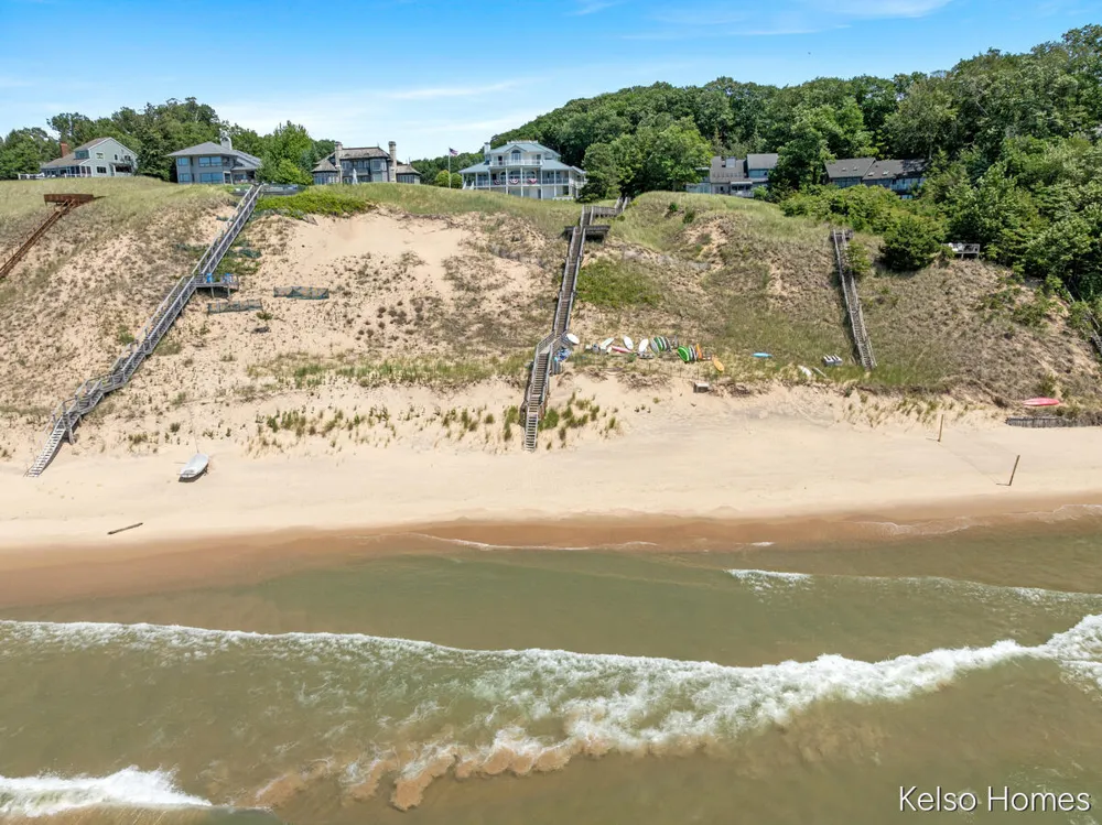 6664 Scenic Shores Drive Holland, MI 49423
